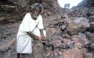 manjhi-the-mountain-man-300x187